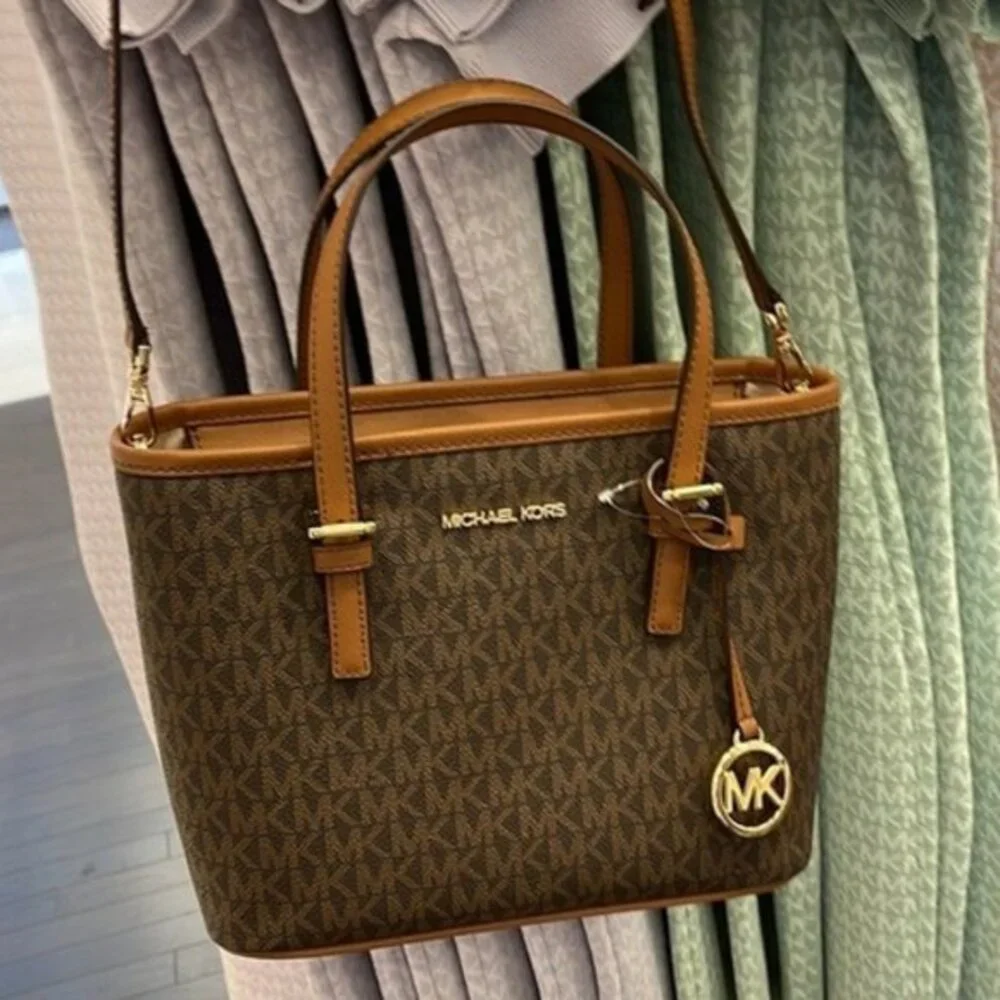 Michael Kors Jet Set Travel XS Carryall Tote Top Zip Tote Brown